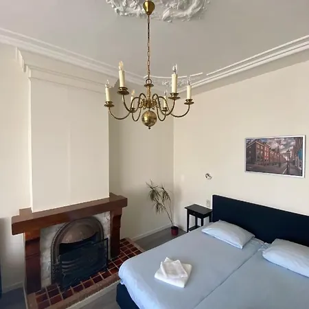 't Sonnehuys Hotel 2*